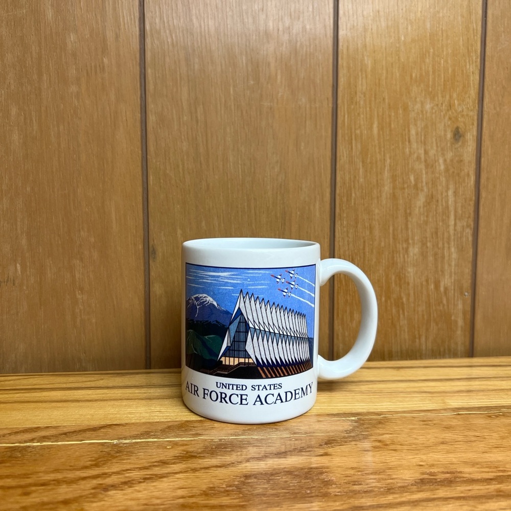 Vintage USAF Academy Cadet Chapel Coffee Mug‎ Colorado Springs Air Force Ceramic - Picture 4 of 10